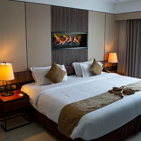 Bless Inn - Near Connaught Place นิวเดลี ภายนอก รูปภาพ