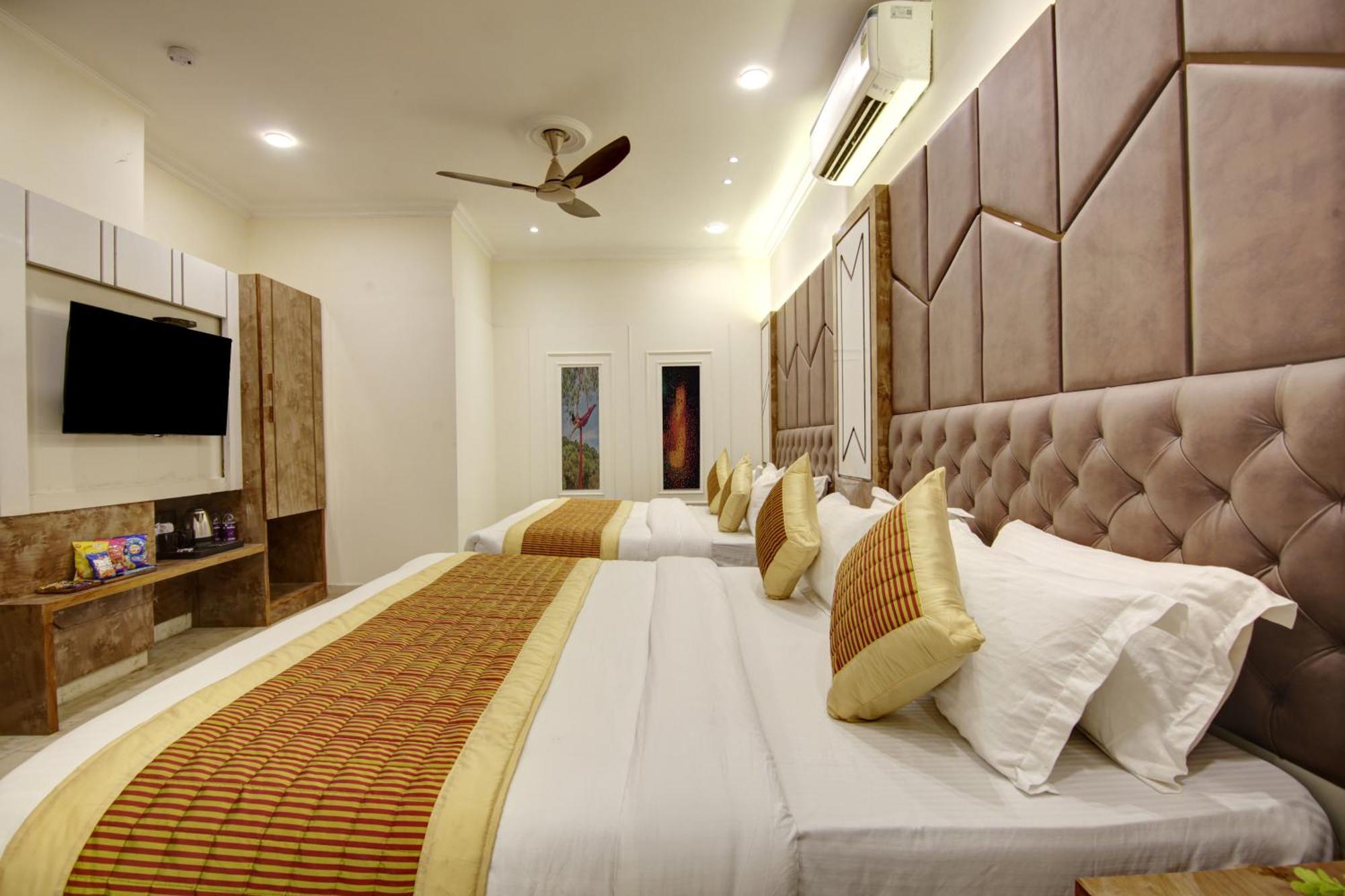 Bless Inn - Near Connaught Place นิวเดลี ภายนอก รูปภาพ