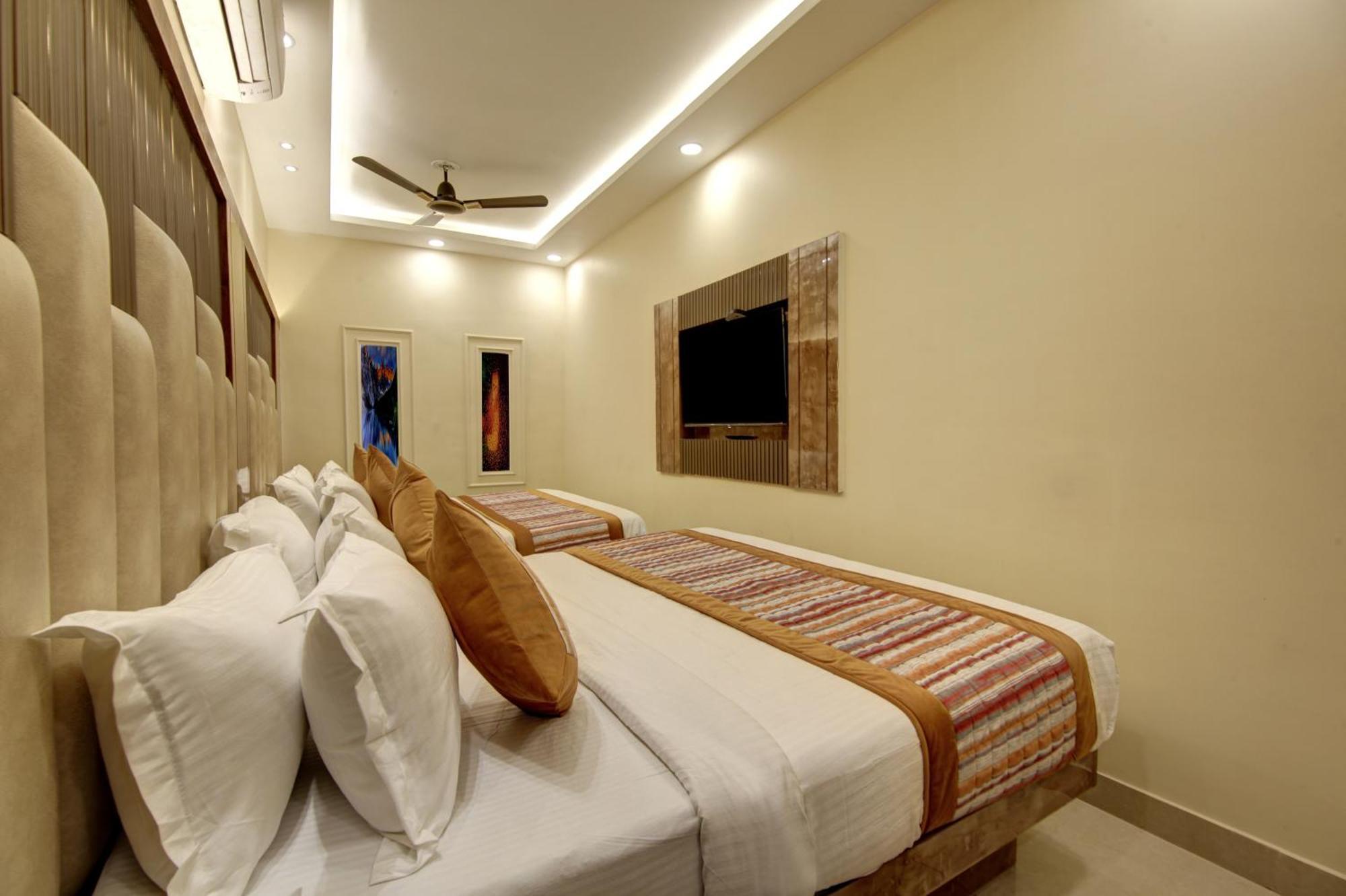 Bless Inn - Near Connaught Place นิวเดลี ภายนอก รูปภาพ