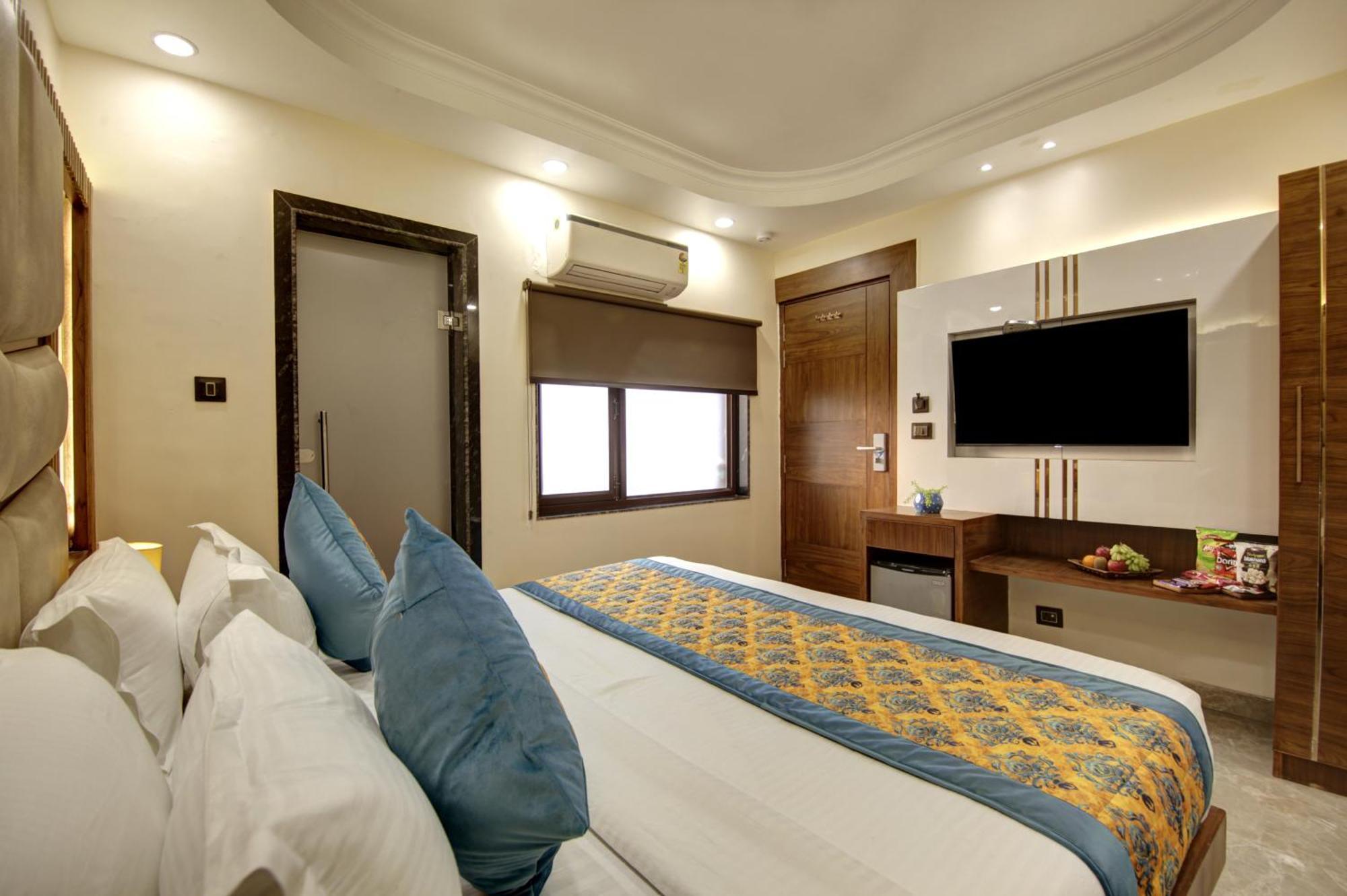 Bless Inn - Near Connaught Place นิวเดลี ภายนอก รูปภาพ
