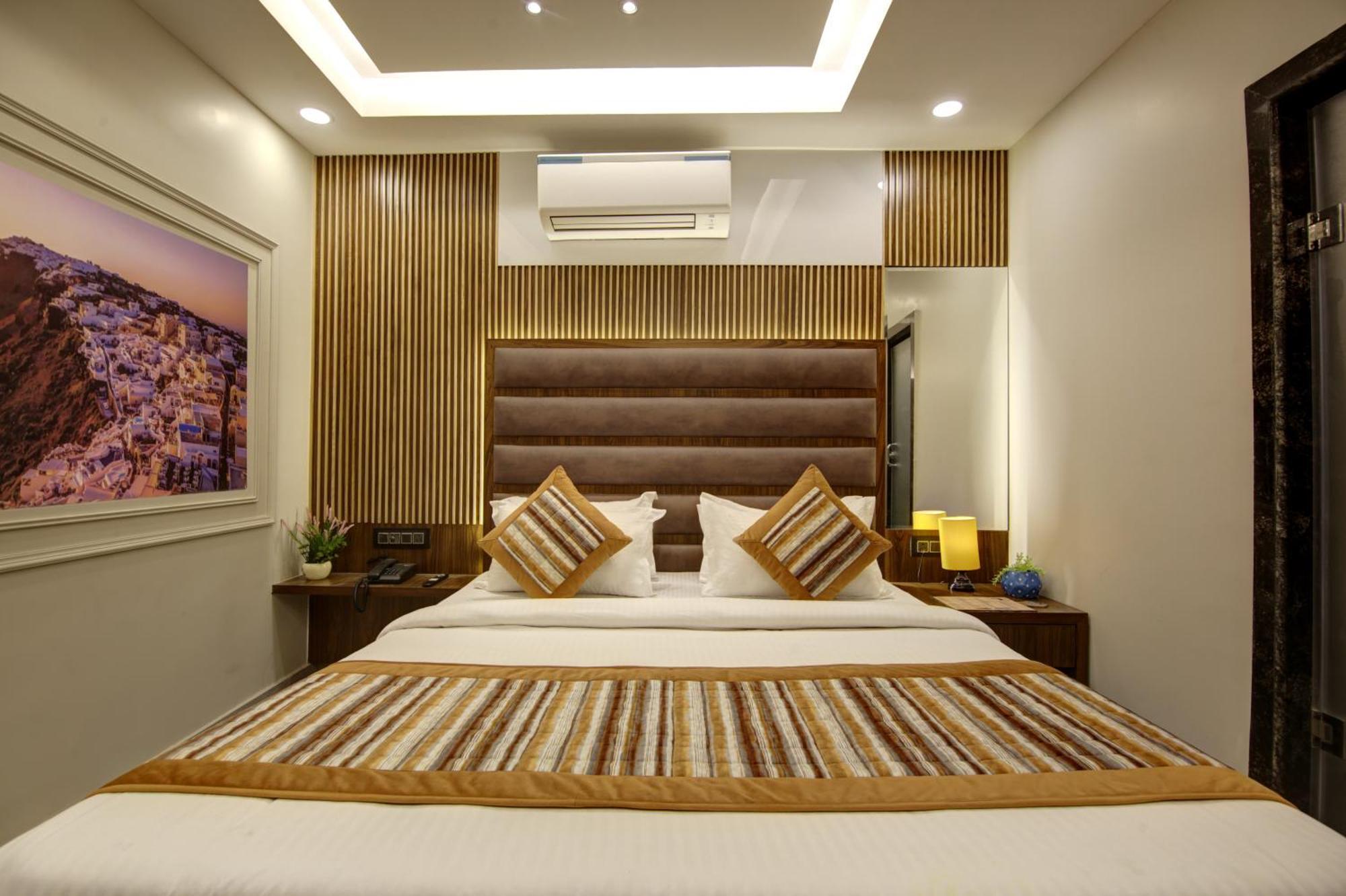 Bless Inn - Near Connaught Place นิวเดลี ภายนอก รูปภาพ