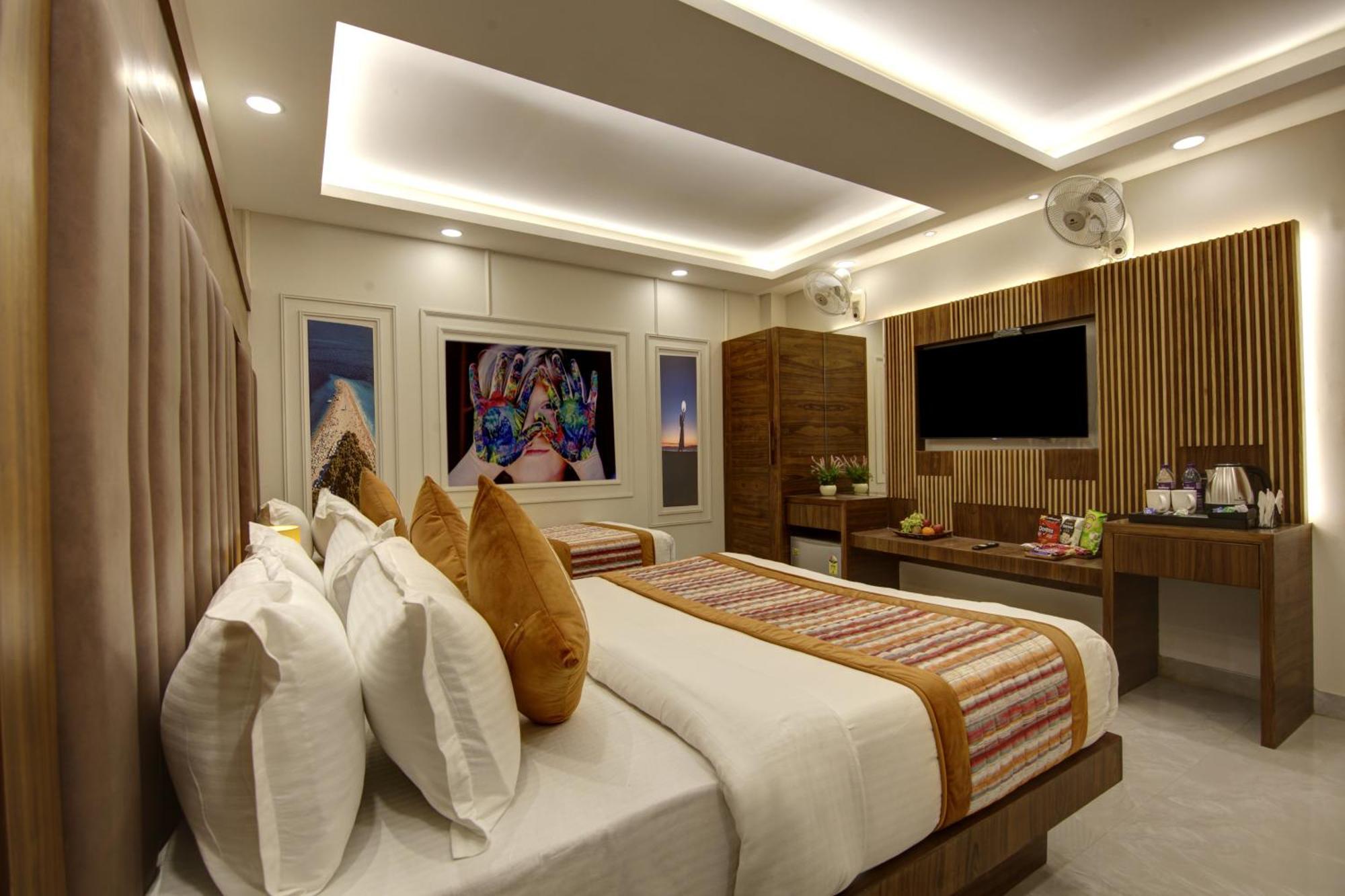 Bless Inn - Near Connaught Place นิวเดลี ภายนอก รูปภาพ
